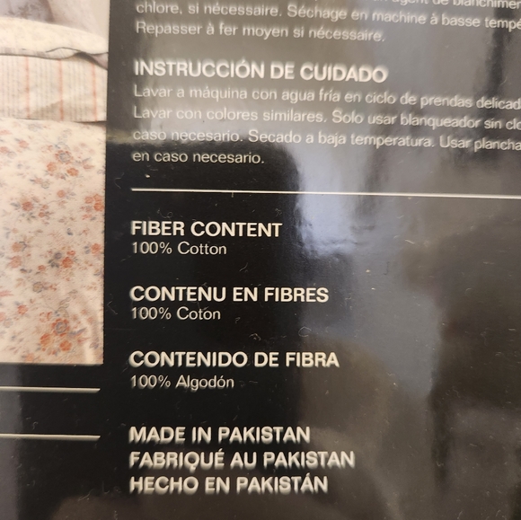 Lauren Ralph Lauren Carolyne Vine Cotton Two Standard Pillowcases - Picture 9 of 10